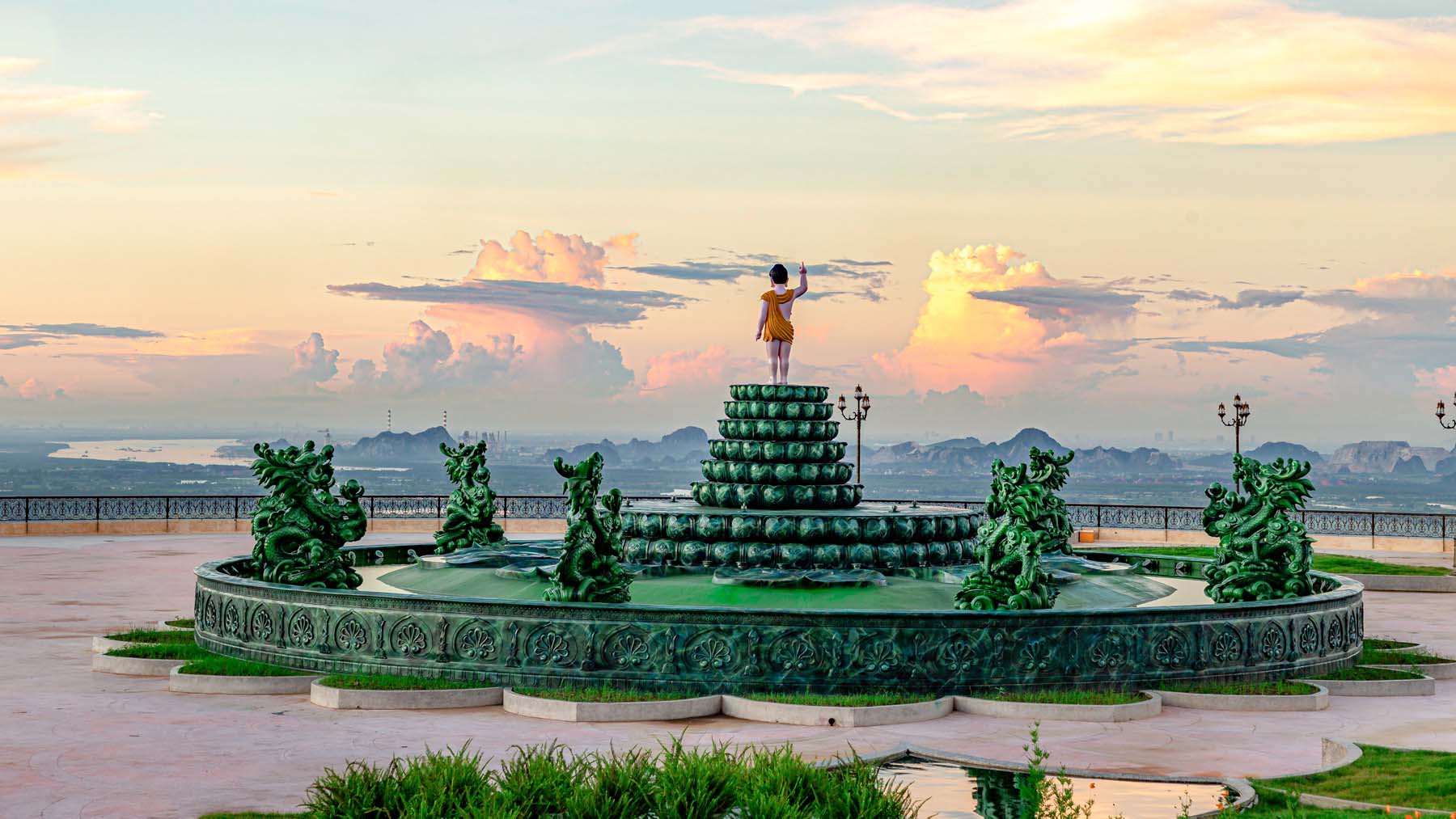 Du lịch Hà Nội – Đền Cửa Ông – Chùa Cái Bầu – Chùa Ba Vàng 1 ngày